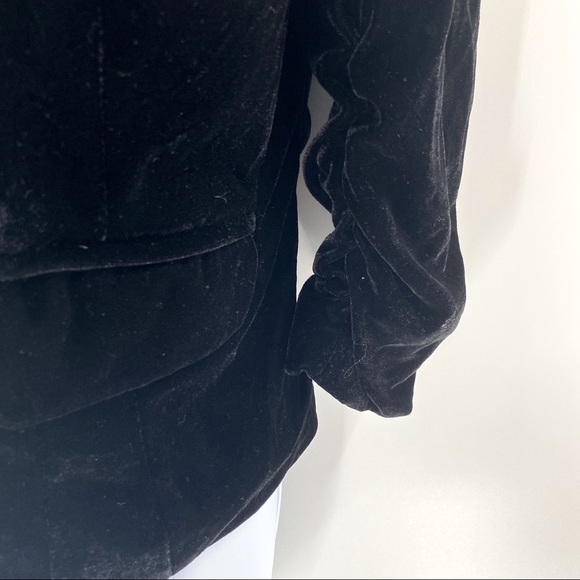 3/$30 XOXO Black Crushed Velvet One Button Blazer Sz L - Picture 4 of 9